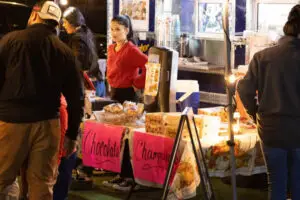 verner-taking-orders-food-truck-AMS-Event-1